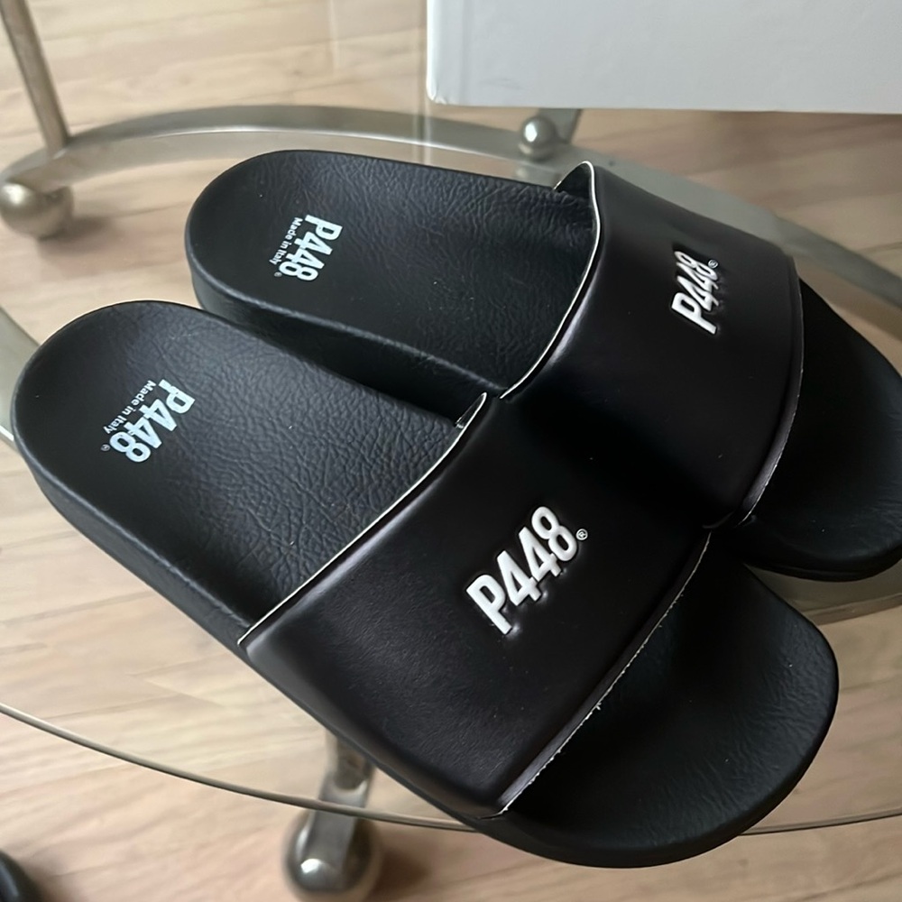 P448 sandals